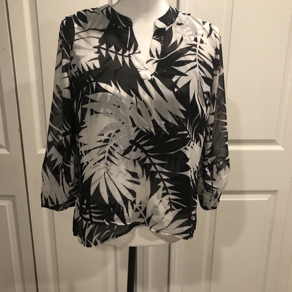 Black White Tropical  Tab  Slev Sheer Peasant Top